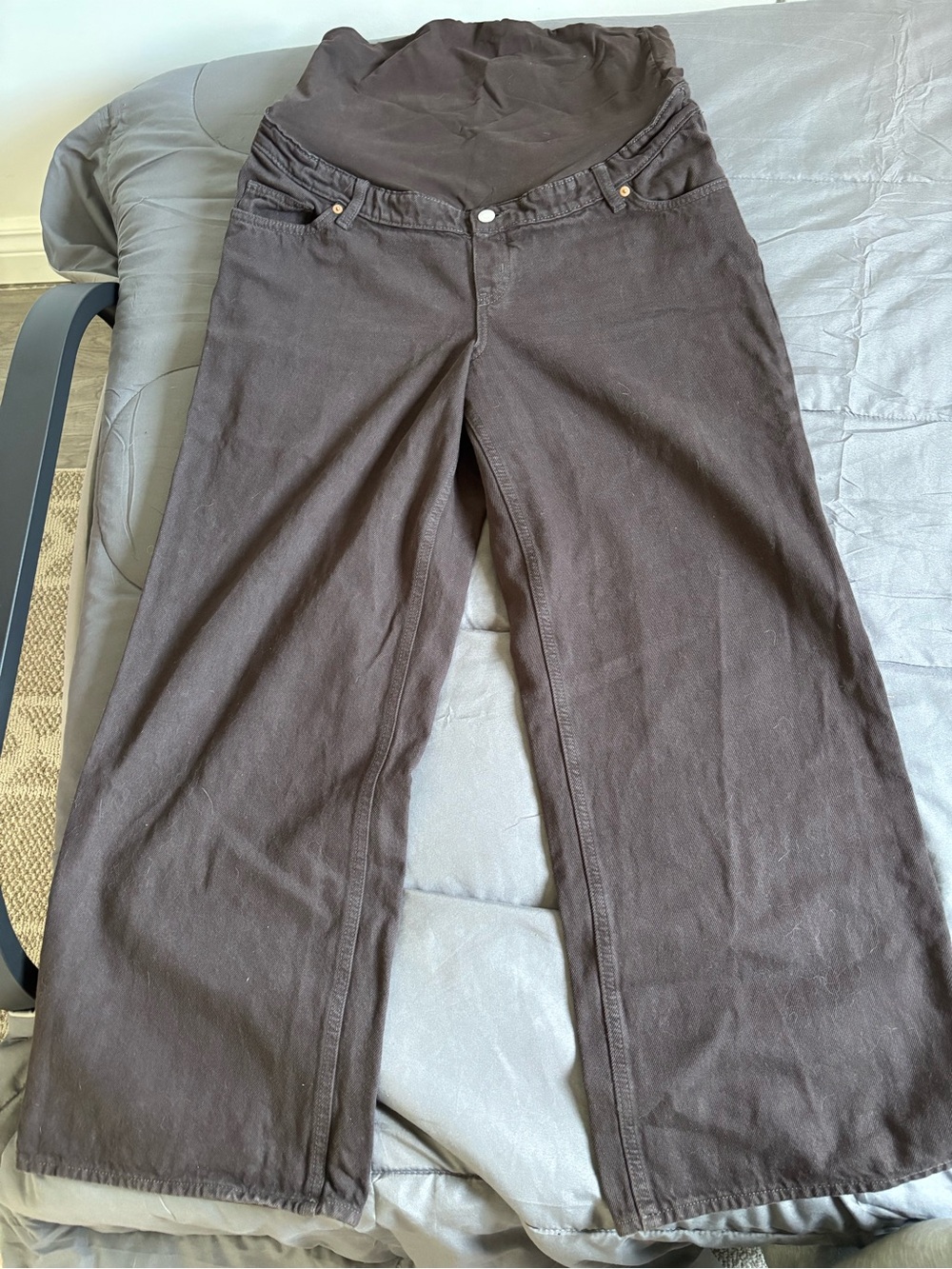 Maternity Wide-Leg Pants in Dark Brown